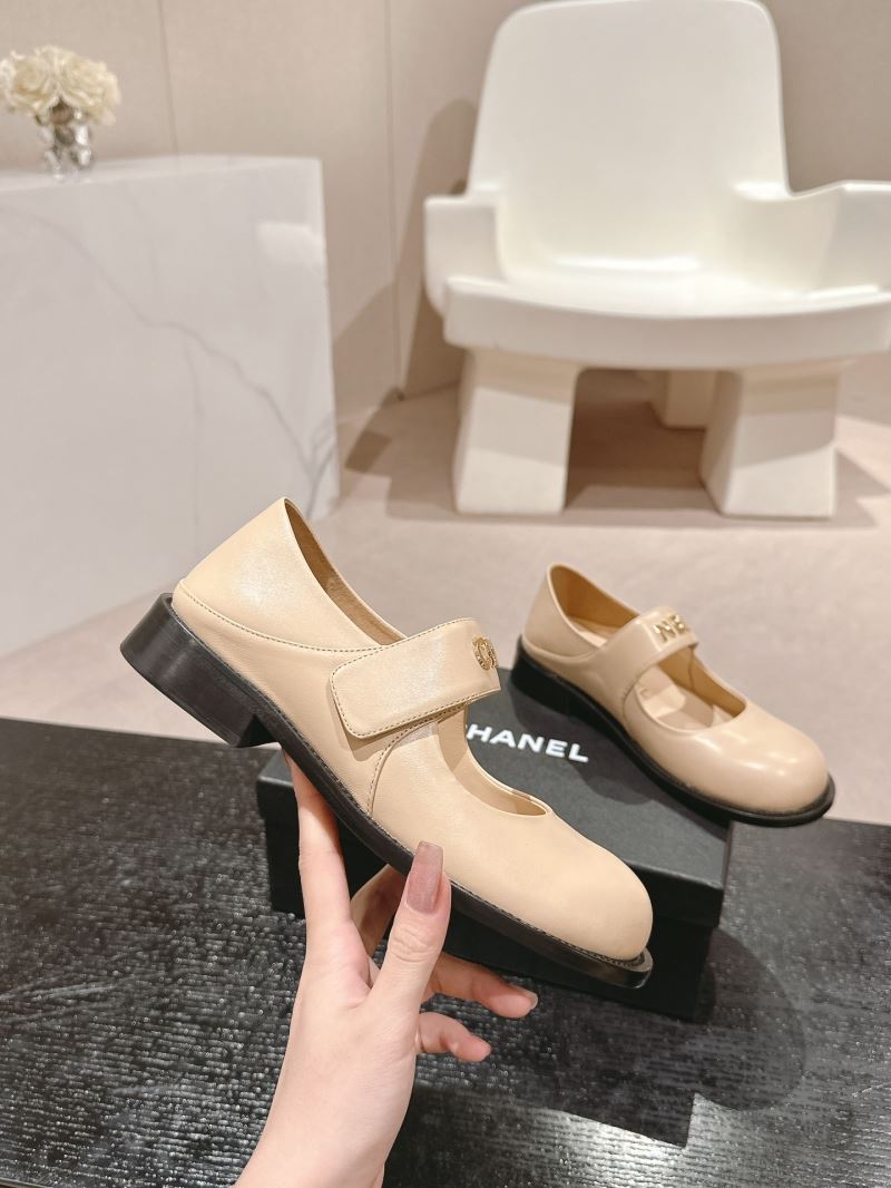 Chanel Low Shoes